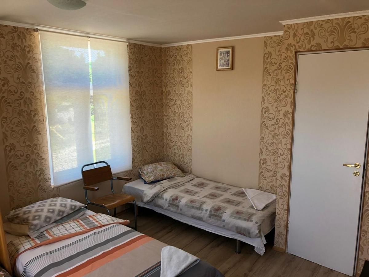Viesu Nams Juras Sapni Hotel Dundaga Eksteriør billede