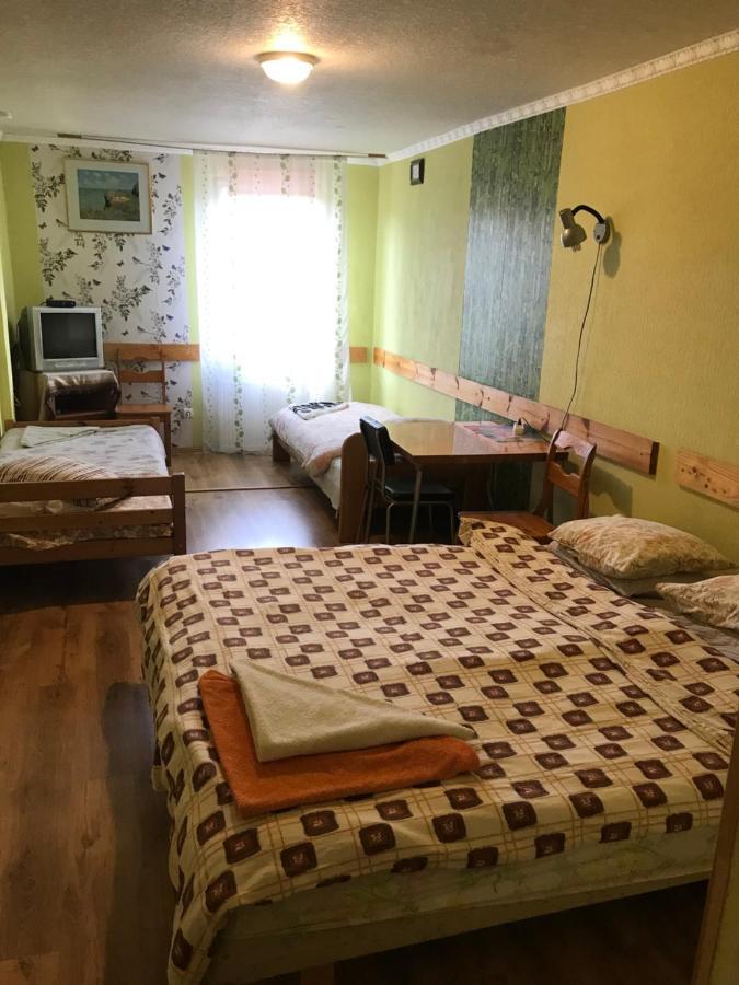 Viesu Nams Juras Sapni Hotel Dundaga Eksteriør billede