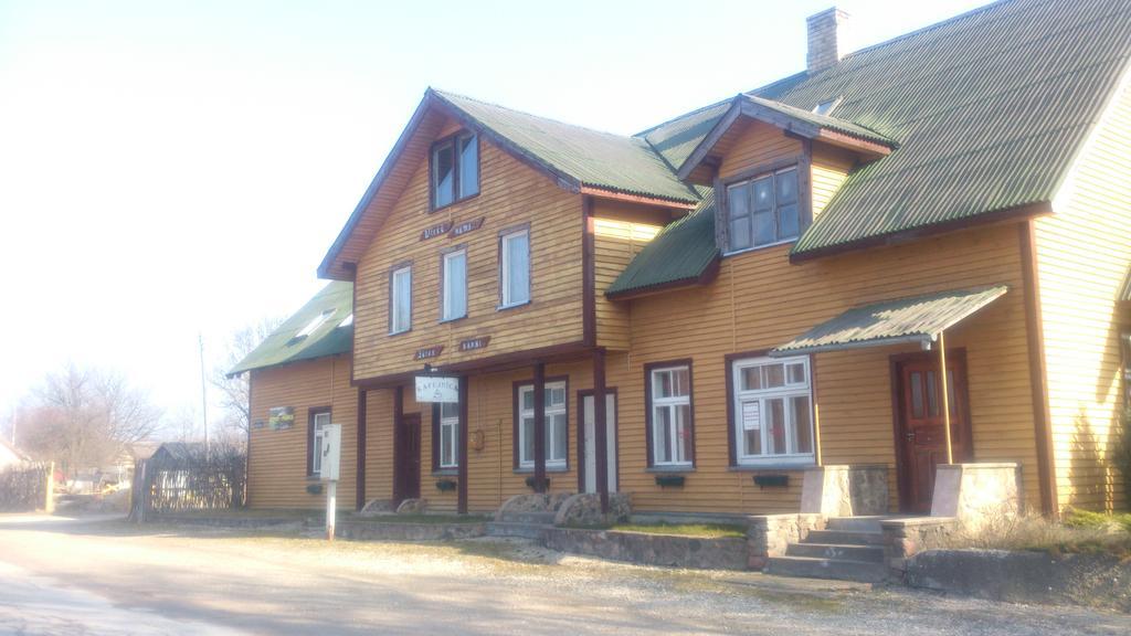 Viesu Nams Juras Sapni Hotel Dundaga Eksteriør billede